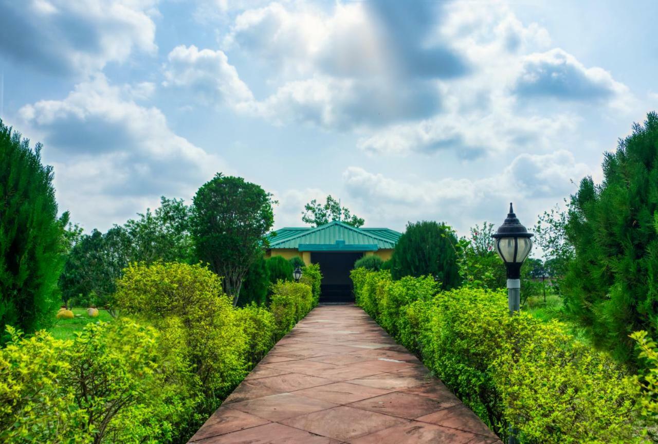 Dhela Tusk And Roar Corbett Resort מראה חיצוני תמונה